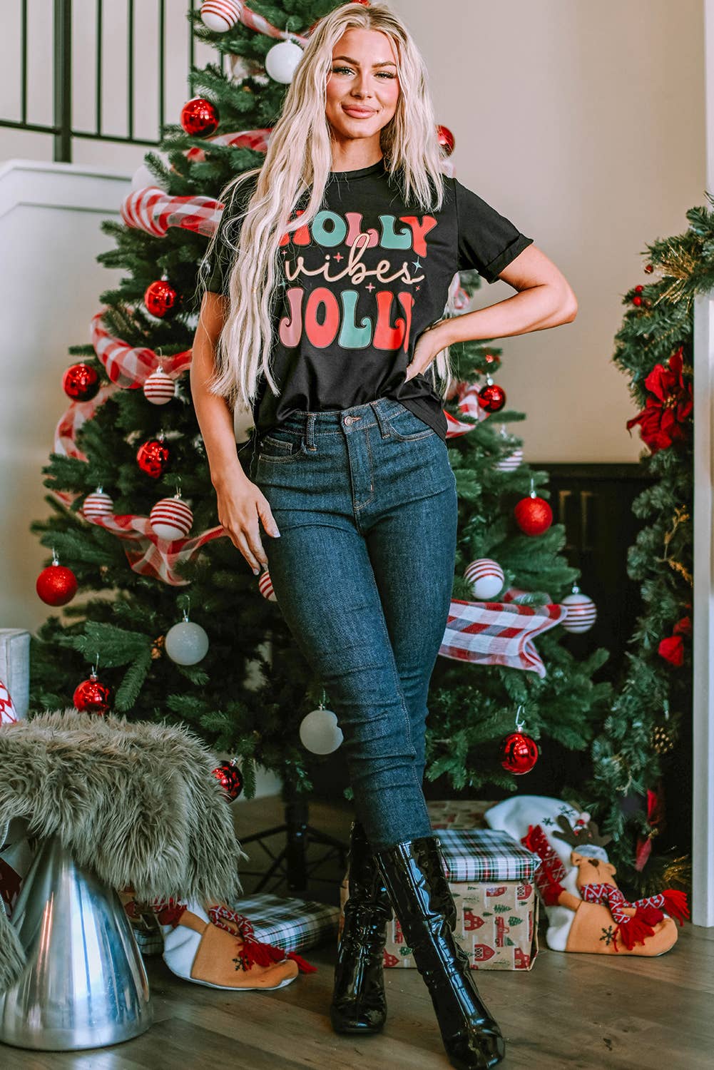 Holly Jolly Vibes T-Shirt